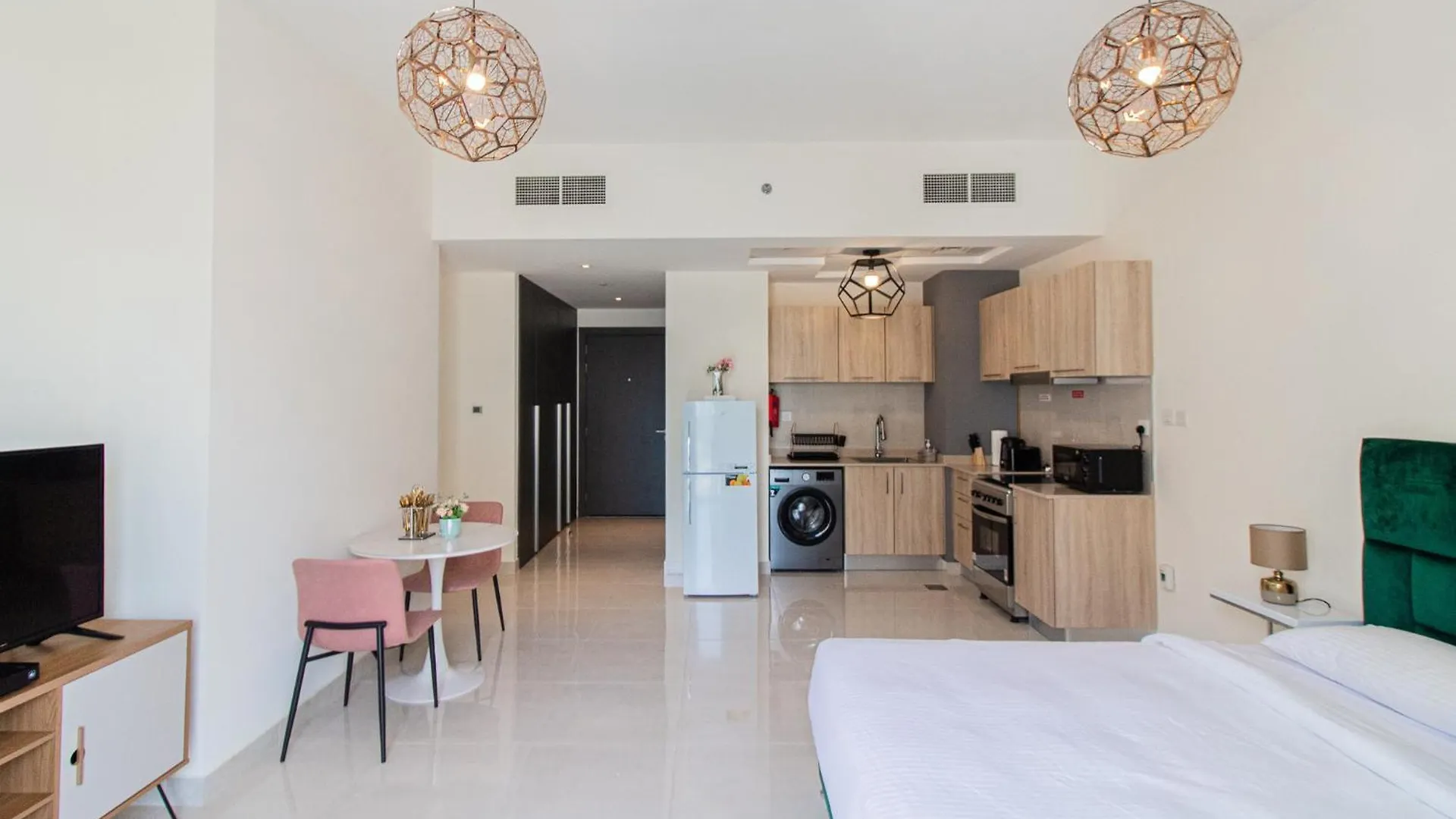 Cozy Studio Haven In Ag Tower - Business Bay Dubai 0*,  United Arab Emirates