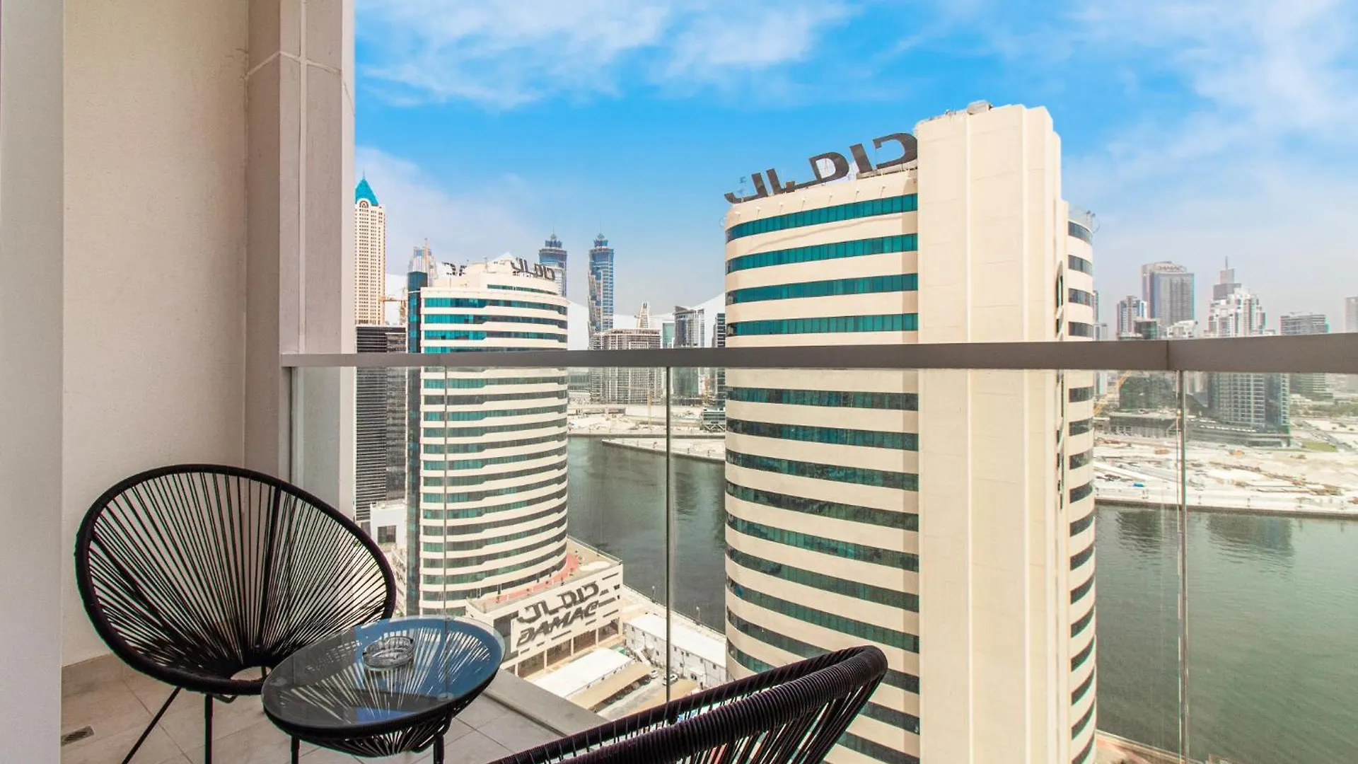 Cozy Studio Haven In Ag Tower - Business Bay Dubai 0*,